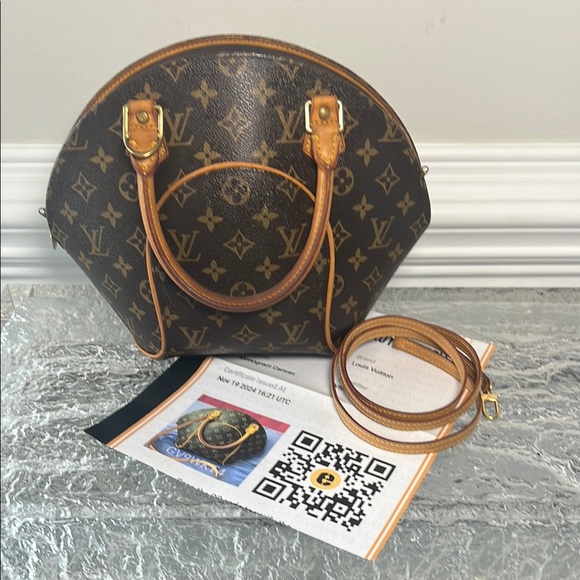 Louis Vuitton Ellipse Monogram Handbag - Picture 9 of 14